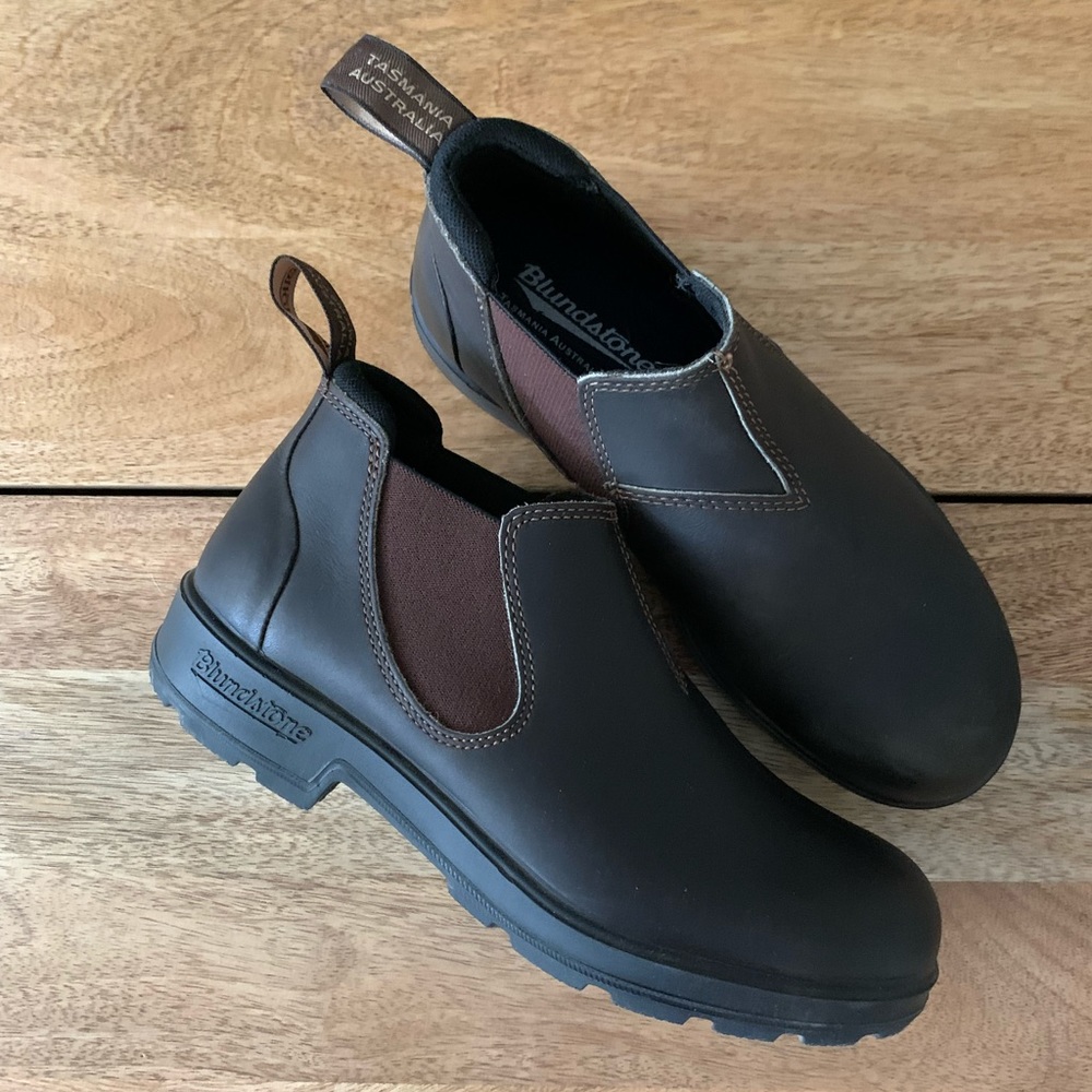 Blundstone 2038 low cut